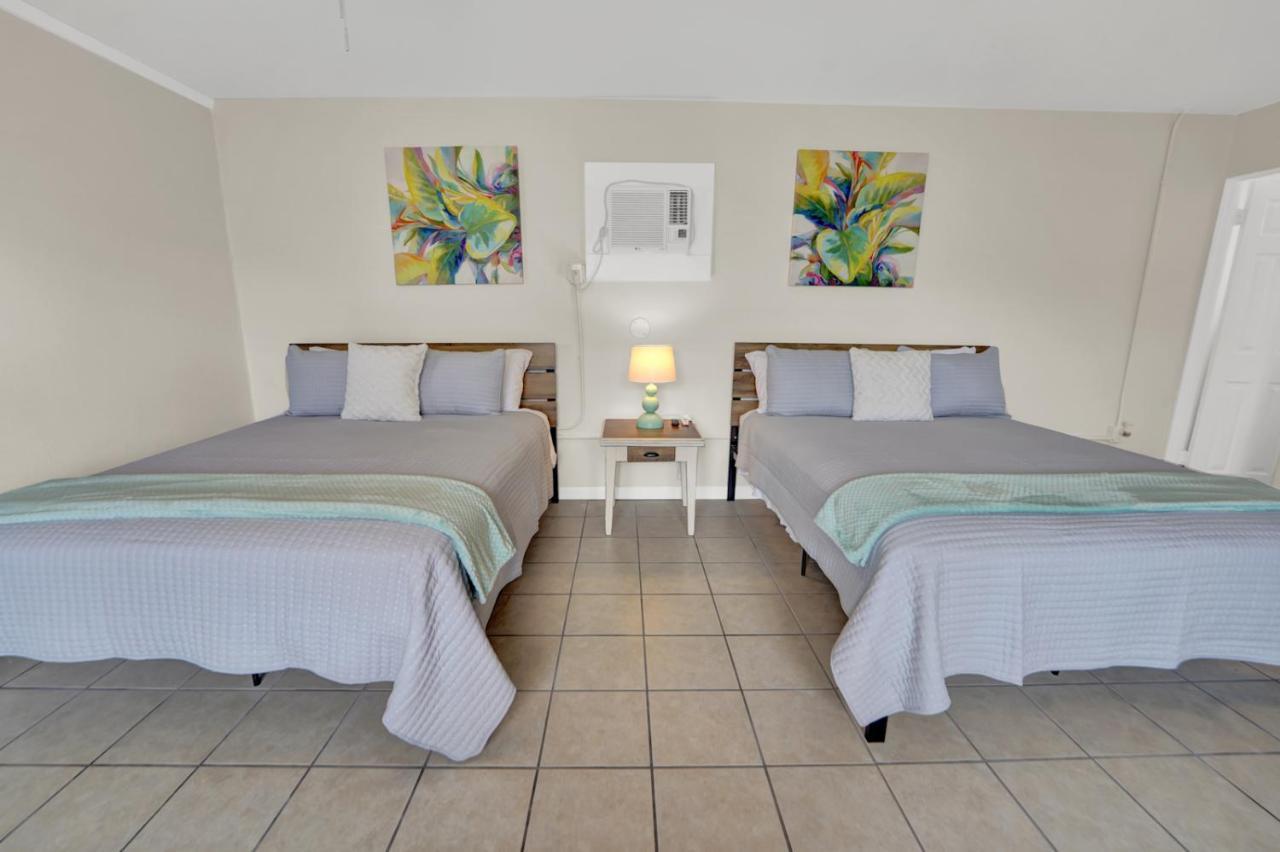 Sea Foam Suites Lower Grand Lagoon Экстерьер фото