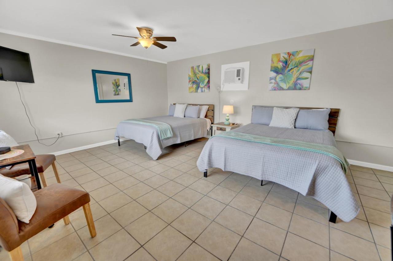 Sea Foam Suites Lower Grand Lagoon Экстерьер фото